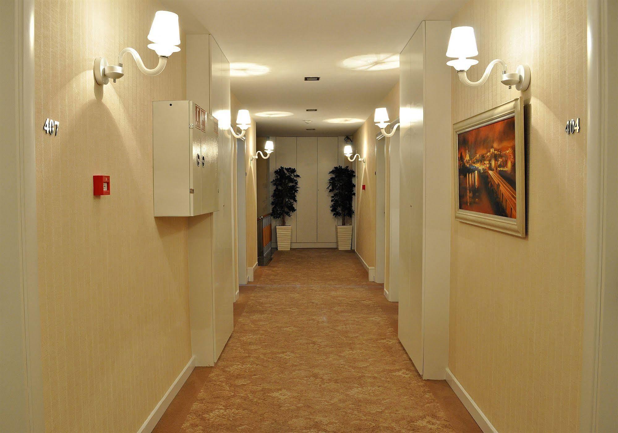 Hotel Edirne Palace ภายนอก รูปภาพ