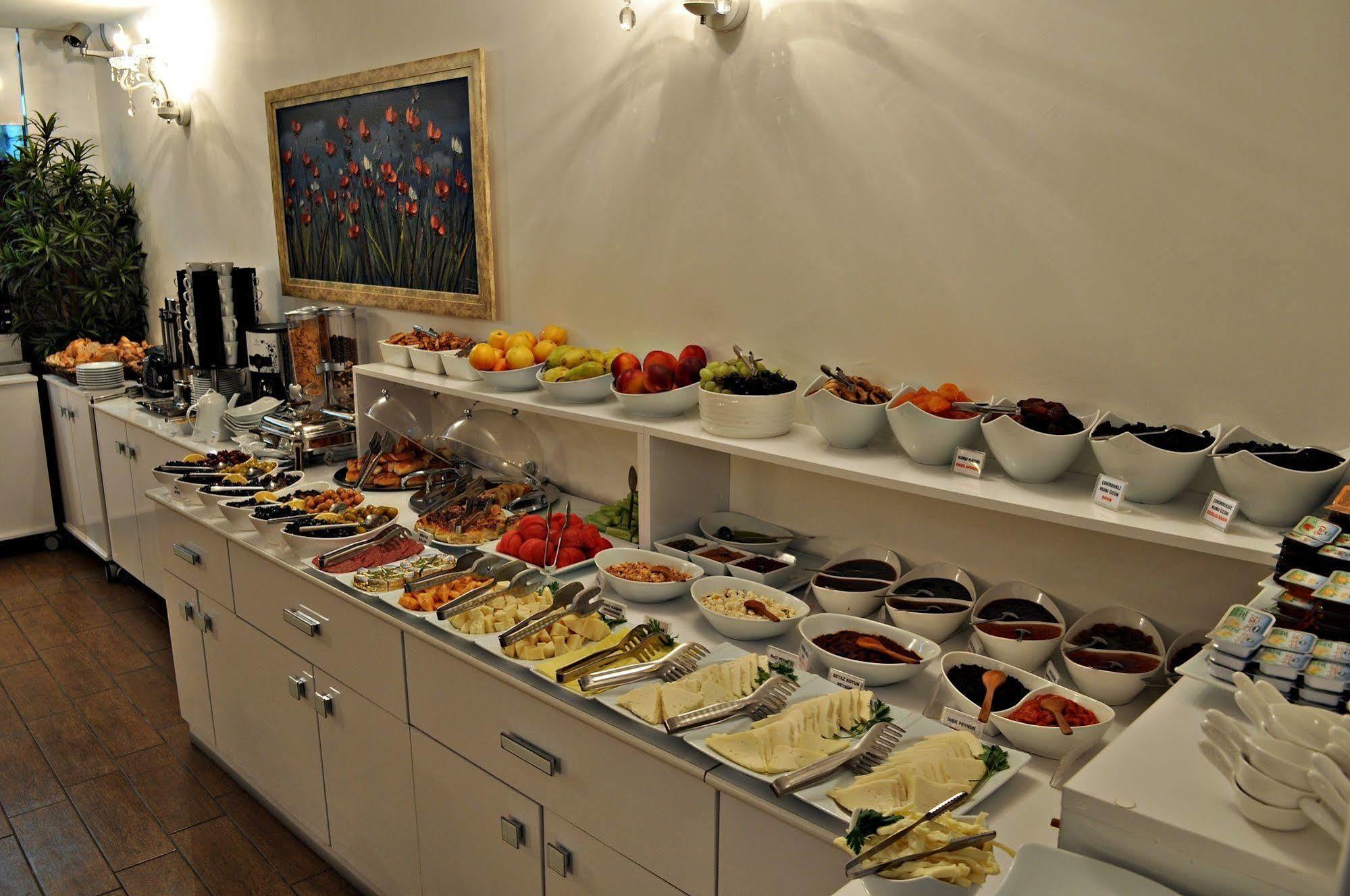 Hotel Edirne Palace ภายนอก รูปภาพ
